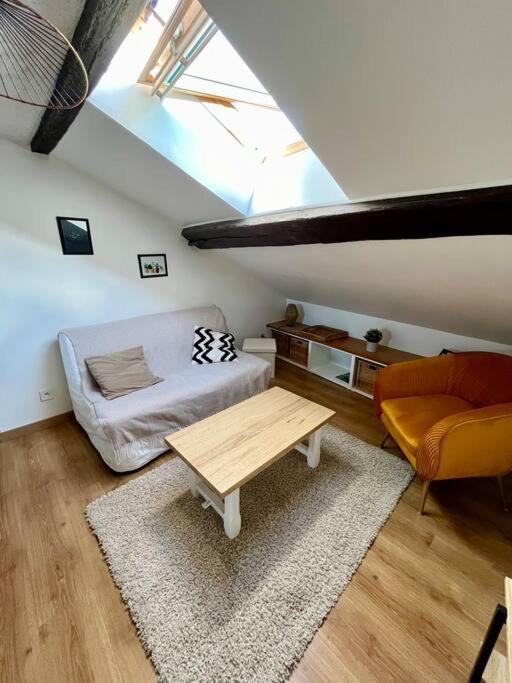 Appartement Cosy Hypercentre Place St Pierre Saumur Esterno foto